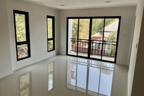 Townhouse in Hua Hin, Thailand 3 bedrooms № 160737 - photo 11