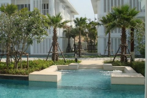 Condo in Hua Hin, Thailand, 2 bedrooms  № 141970 - photo 1