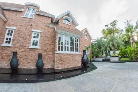 Maison à Watthana, Bangkok, Thaïlande 6 chambres № 167661 - photo 10