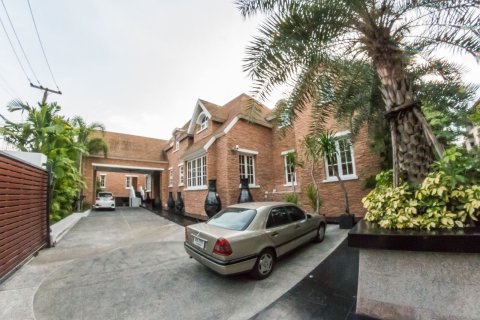 Maison à Watthana, Bangkok, Thaïlande 6 chambres № 167661 - photo 21