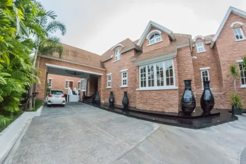 Maison à Watthana, Bangkok, Thaïlande 6 chambres № 167661 - photo 11