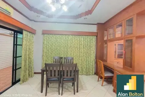 Casa de 3 dormitorios en Pattaya, Tailandia № 210784 - foto 6
