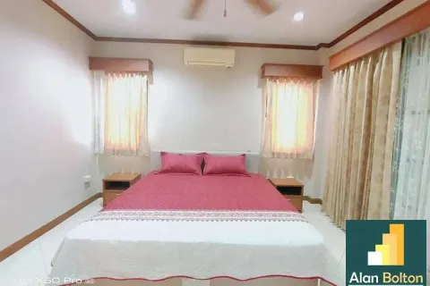 Casa de 3 dormitorios en Pattaya, Tailandia № 210784 - foto 12