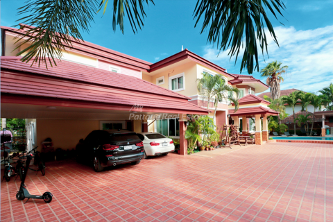 Дом в Банг Ламунге, Таиланд с 5 спальнями  № 71675 - фото 10