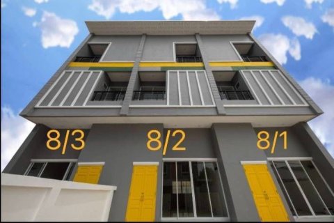 Townhouse à Lat Phrao, Bangkok, Thaïlande 4 chambres № 147493 - photo 11