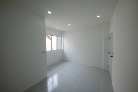 Townhouse à Lat Phrao, Bangkok, Thaïlande 4 chambres № 147493 - photo 8