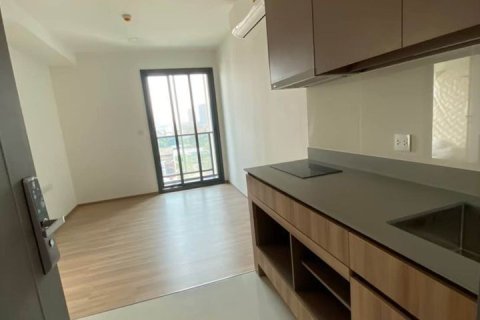 Studio in the Condo in Watthana, Bangkok, Thailand № 160911 - photo 2