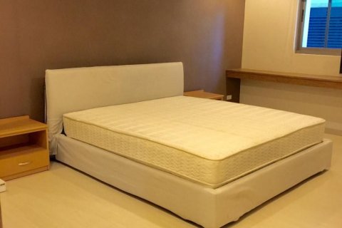 Condo à Watthana, Bangkok, Thaïlande, 3 chambres  № 140386 - photo 8