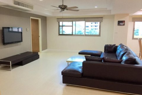 Condo à Watthana, Bangkok, Thaïlande, 3 chambres  № 140386 - photo 2