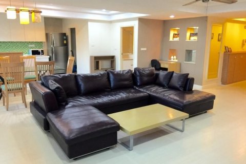 Condo à Watthana, Bangkok, Thaïlande, 3 chambres  № 140386 - photo 1