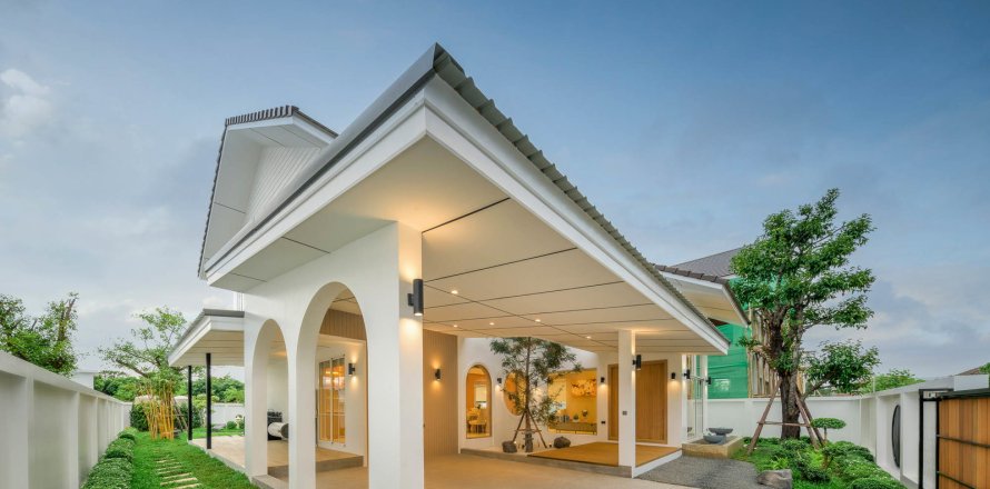 House in Chiang Mai, Thailand 4 bedrooms № 171446