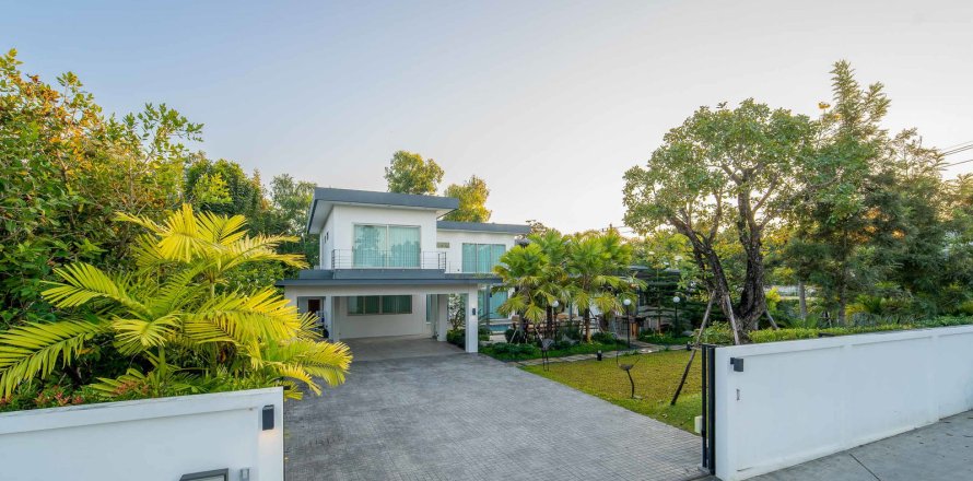 House in Chiang Mai, Thailand 3 bedrooms № 171447
