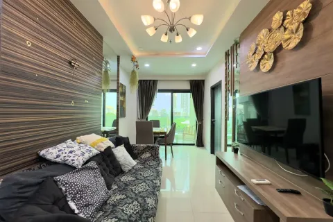 Condominio de 2 dormitorios en Jomtien Beach, Pattaya, Tailandia № 211119 - foto 13