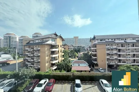 Condominio de 1 dormitorio en Jomtien Beach, Pattaya, Tailandia № 211118 - foto 2