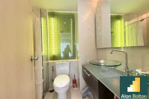 Condominio de 1 dormitorio en Jomtien Beach, Pattaya, Tailandia № 211118 - foto 4