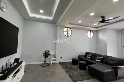 Casa de 2 dormitorios en Pattaya, Tailandia № 211113 - foto 4