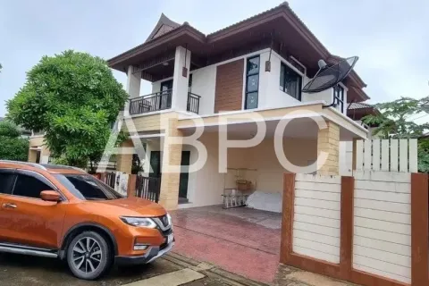 Casa de 3 dormitorios en Pattaya, Tailandia № 211114 - foto 3