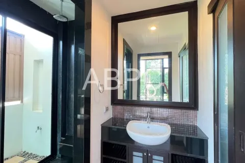 Casa de 3 dormitorios en Pattaya, Tailandia № 212014 - foto 16