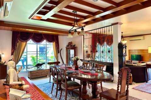 Дом в Ханг Донге, Таиланд с 6 спальнями № 155294 - фото 6