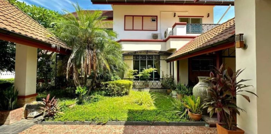 Дом в Ханг Донге, Таиланд с 6 спальнями № 155294