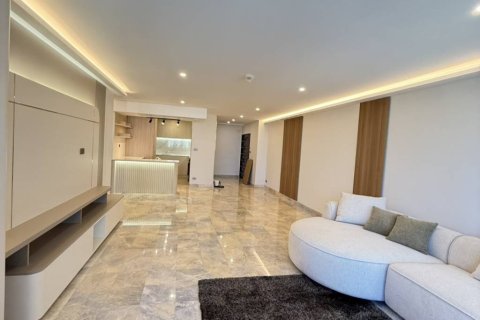 Condo in Bangkok, Thailand, 2 bedrooms  № 155291 - photo 2