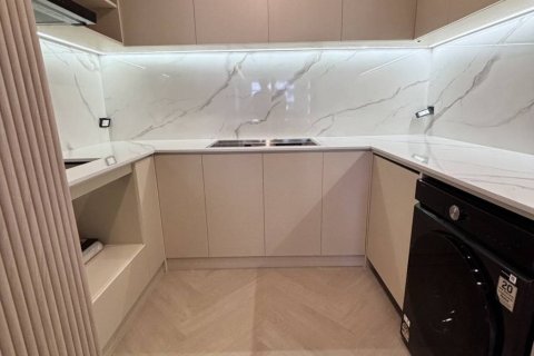 Condo in Bangkok, Thailand, 2 bedrooms  № 155291 - photo 6