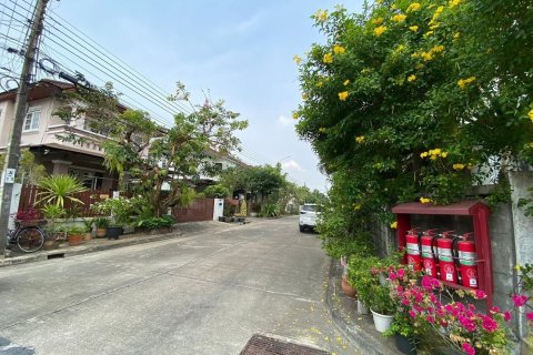 Maison à Min Buri, Bangkok, Thaïlande 4 chambres № 170784 - photo 19