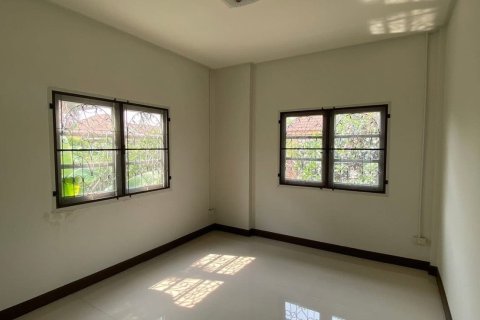 Maison à Min Buri, Bangkok, Thaïlande 4 chambres № 170784 - photo 15
