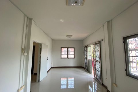 Maison à Min Buri, Bangkok, Thaïlande 4 chambres № 170784 - photo 4