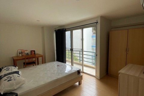 Condo à Khlong Toei, Bangkok, Thaïlande, 2 chambres  № 173560 - photo 8