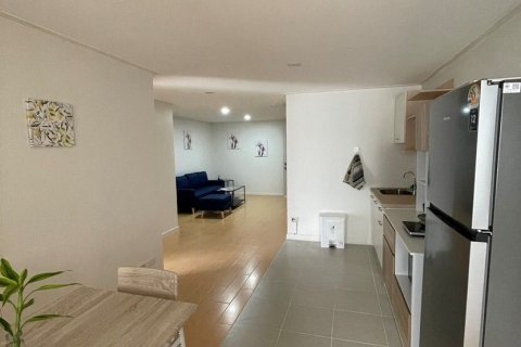 Condo à Khlong Toei, Bangkok, Thaïlande, 2 chambres  № 173560