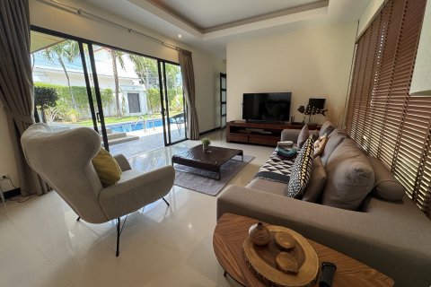 Villa in Phuket, Thailand 3 bedrooms № 173557 - photo 18