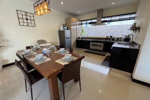 Villa in Phuket, Thailand 3 bedrooms № 173557 - photo 20
