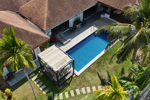 Villa in Phuket, Thailand 3 bedrooms № 173557