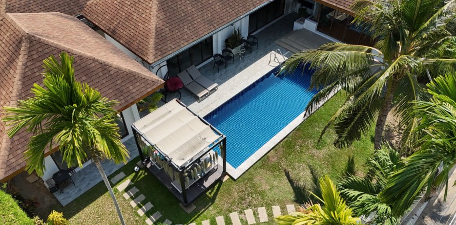 Villa in Phuket, Thailand 3 bedrooms № 173557