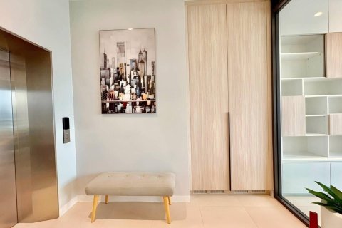Condo in Bangkok, Thailand, 2 bedrooms № 233612 - photo 9