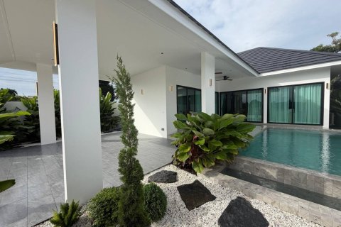 Villa in Hua Hin, Thailand 3 Schlafzimmer № 222522 - Foto 2