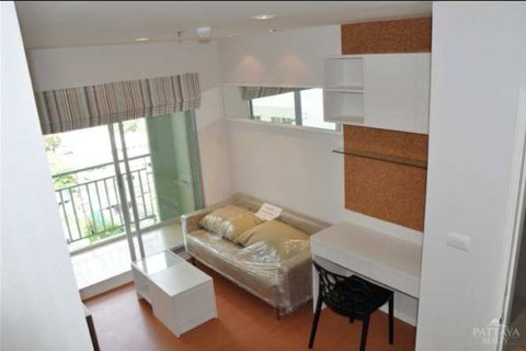 Condo in Pattaya, Thailand, 1 bedroom  № 204494 - photo 3