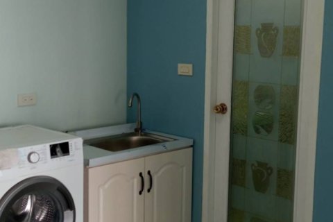 Студия в кондо в Банг Раке, Бангкок, Таиланд № 159491 - фото 2