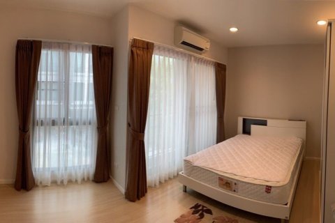 Дом в Чом Тхонге, Бангкок, Таиланд с 4 спальнями № 159489 - фото 4