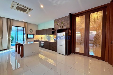 Haus in Pattaya, Thailand 4 Schlafzimmer № 220463 - Foto 10