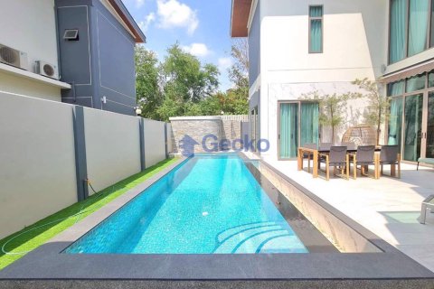 Haus in Pattaya, Thailand 5 Schlafzimmer № 220464 - Foto 4