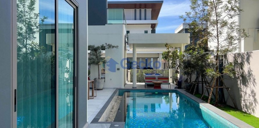 Haus in Pattaya, Thailand 5 Schlafzimmer № 220464
