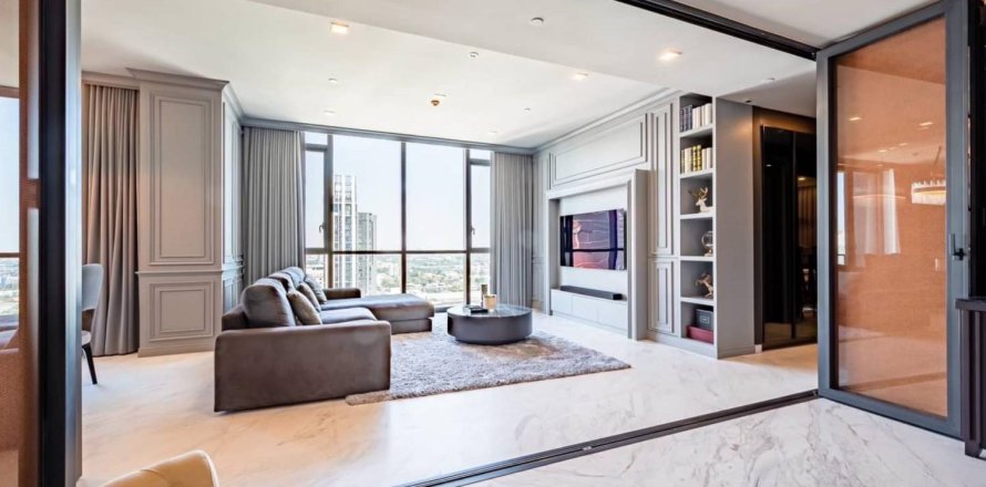 Condo in Bangkok, Thailand, 2 bedrooms  № 180839