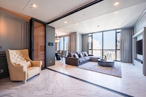 Condo in Bangkok, Thailand, 2 bedrooms  № 180839 - photo 10