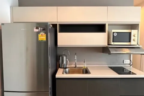 Condo in Bangkok, Thailand, 2 bedrooms № 167648 - photo 13