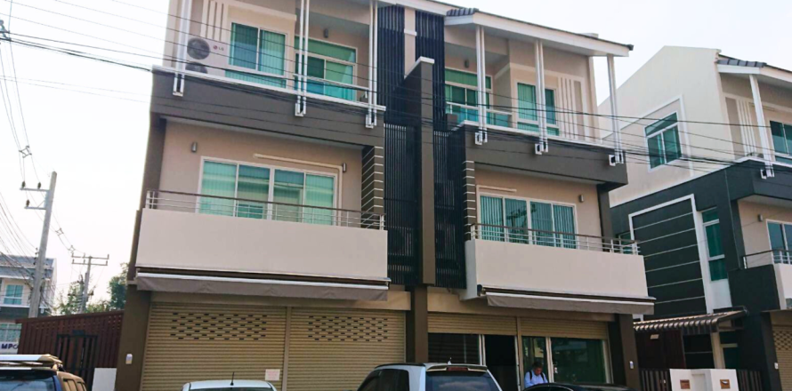 Centre commercial à Chiang Mai, Thaïlande № 167646