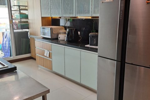 Кондоминиум с 3 спальнями в Ян Наве, Бангкок, Таиланд № 161665 - фото 11