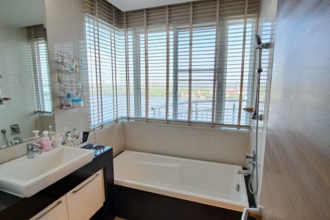 Кондоминиум с 3 спальнями в Ян Наве, Бангкок, Таиланд № 161665 - фото 20