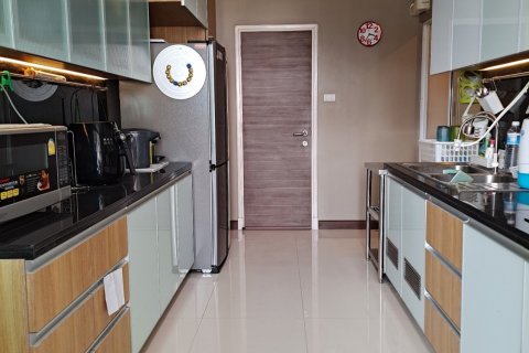 Кондоминиум с 3 спальнями в Ян Наве, Бангкок, Таиланд № 161665 - фото 10